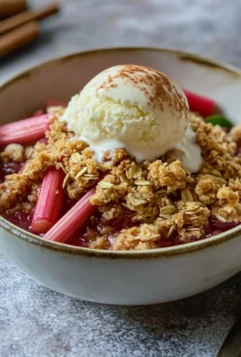 Easy Rhubarb Crisp